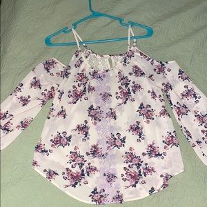 Size S off the shoulder blouse